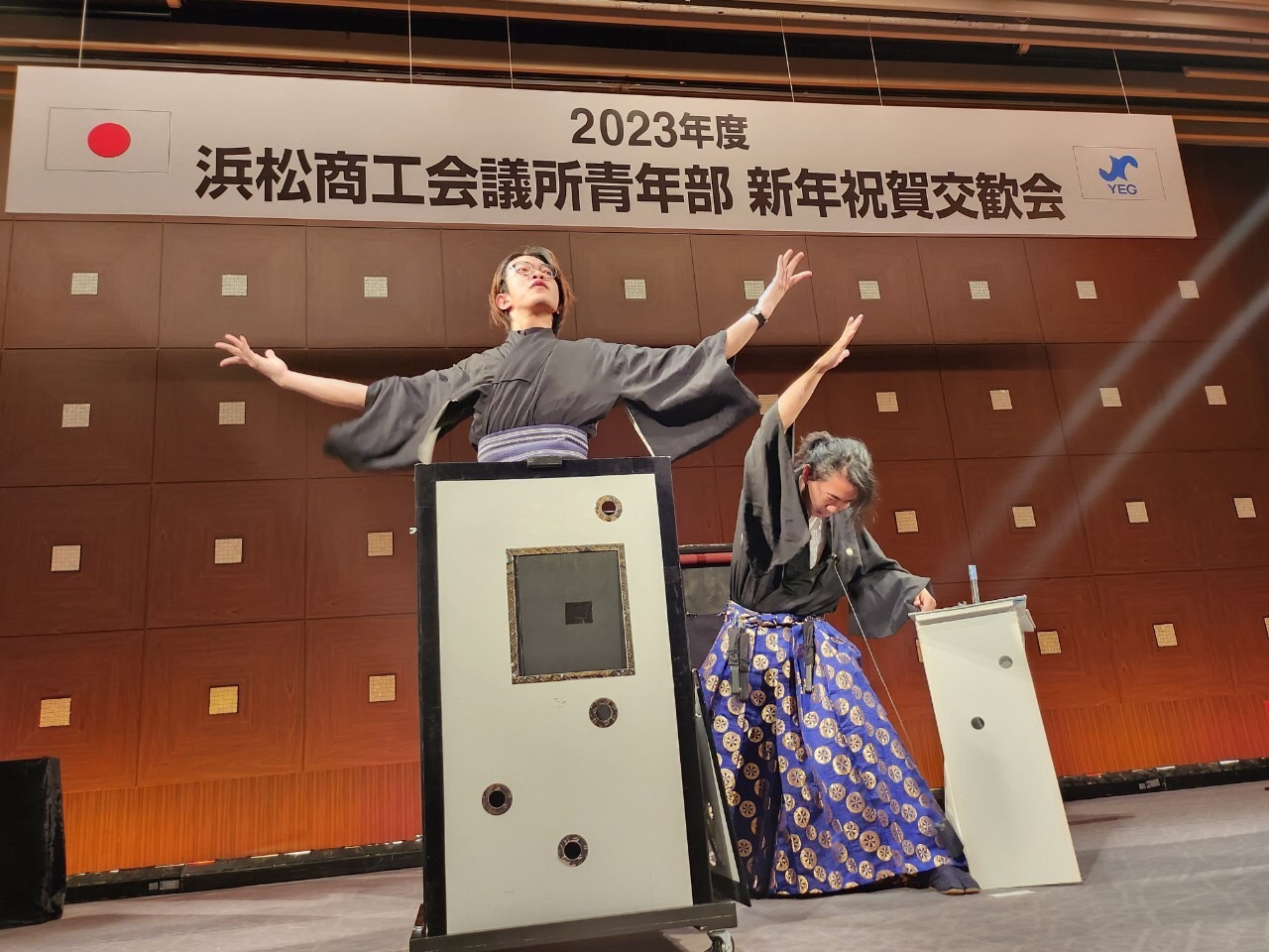 イリュージョンマジックショーの演出イメージ・ステージ例
